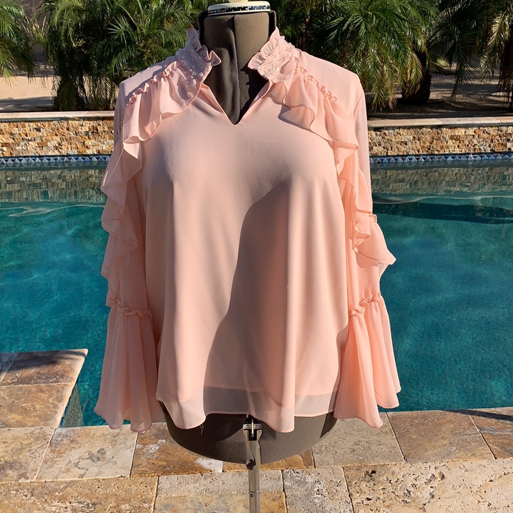 Colleen Lopez Beautiful Blouse in Peach